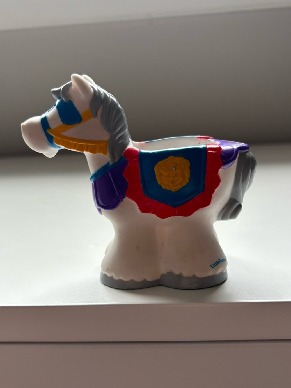 Little people white castle horse